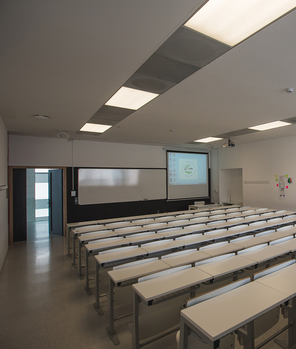 Interior de un aula de la Facultad de Ciencias de la Salud